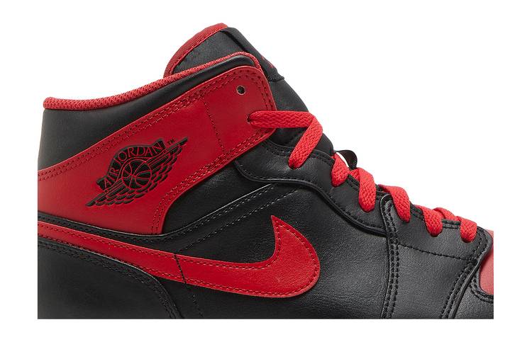 Air Jordan 1 Mid Alternate Bred (2022)