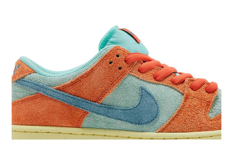 Nike SB Dunk Low Orange Emerald Rise