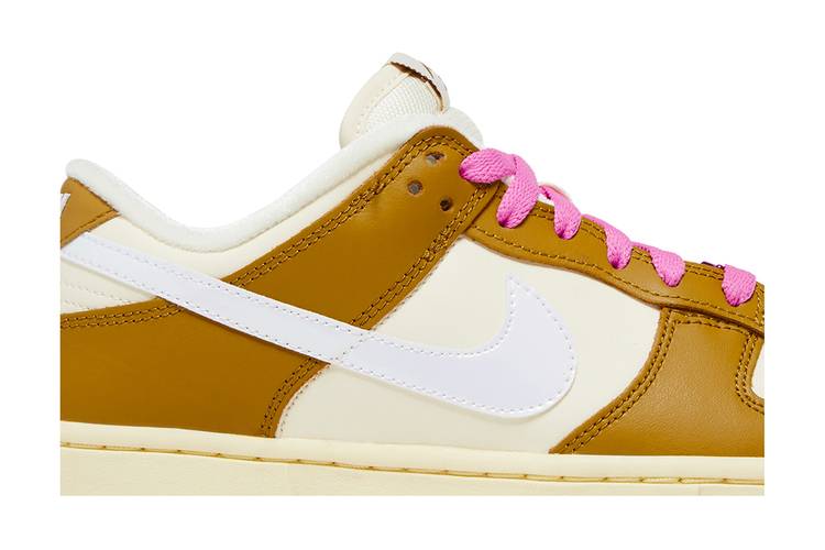 Nike Dunk Low SE Bronzine Pink