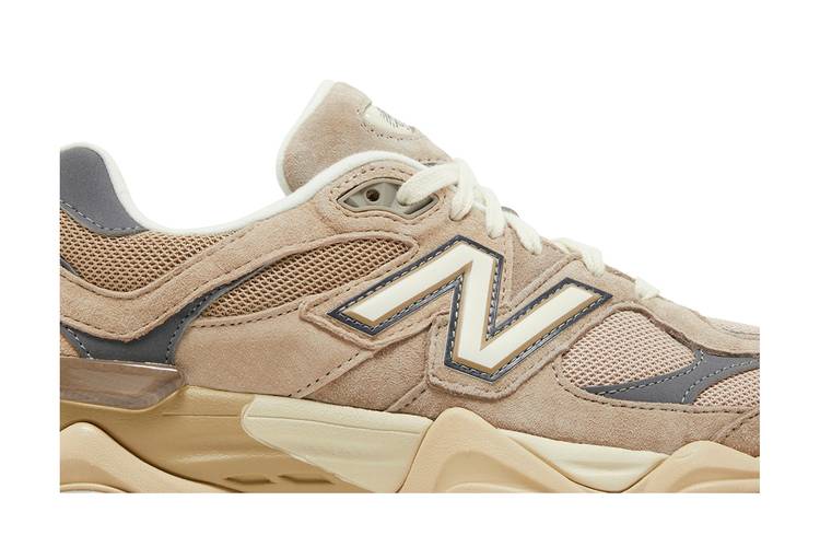 New Balance 9060 Driftwood Castlerock