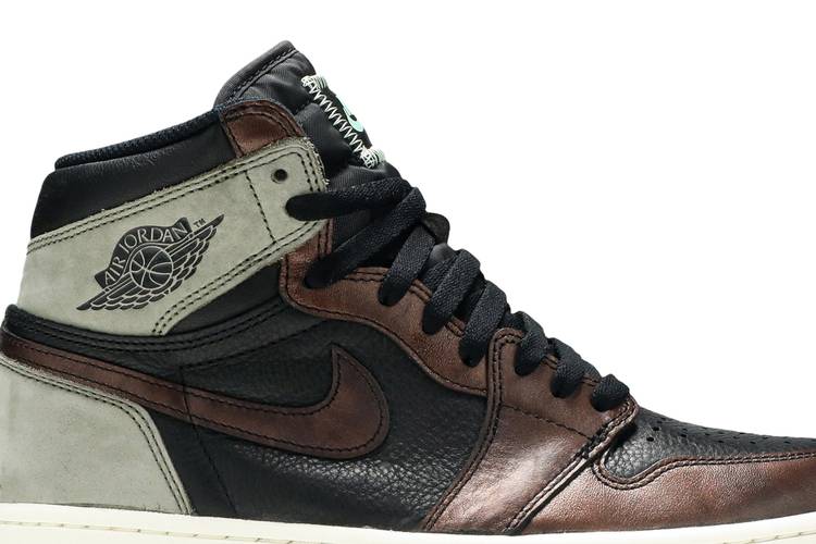 Air Jordan 1 Retro High Patina