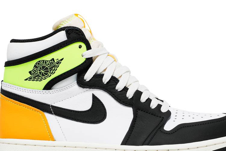 Air Jordan Air Jordan 1 Retro High OG Volt Gold - 555088-118 / 575441-118