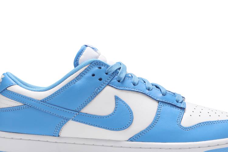 Nike Dunk Low UNC