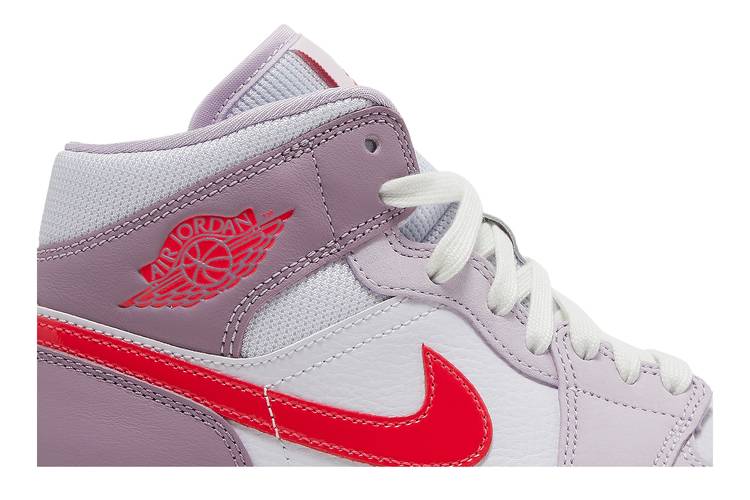 Air Jordan 1 Mid Valentine's Day (2022)