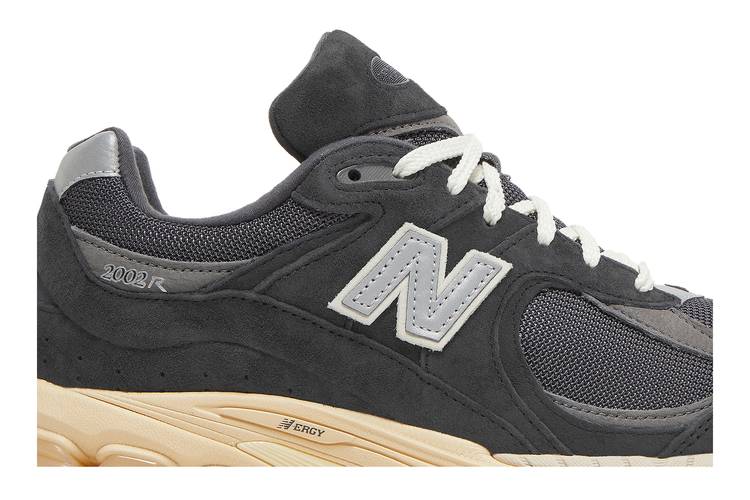 New Balance 2002R Black Dark Grey