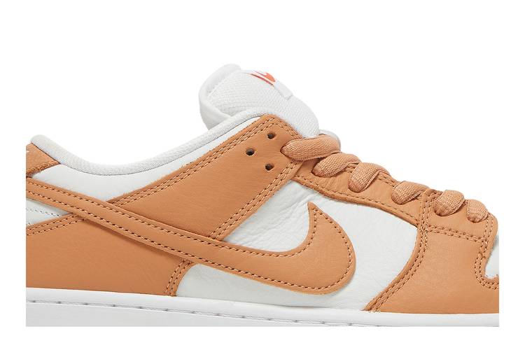 Nike SB Dunk Low Light Cognac