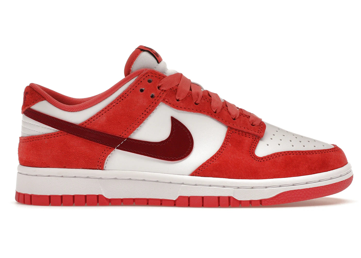 Nike Dunk Low Valentine's Day